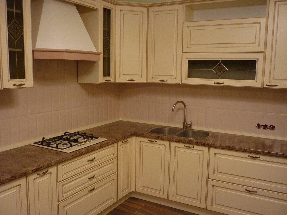 Белый кухонный гарнитур-Кухня из массива «Модель 242»-фото2