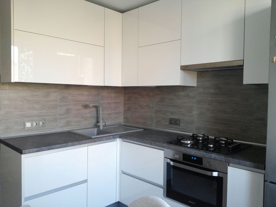 Белый кухонный гарнитур-Кухня из пластика «Модель 361»-фото1