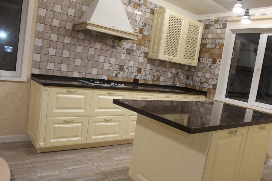 Белый кухонный гарнитур-Кухня МДФ в ПВХ «Модель 495»-фото2