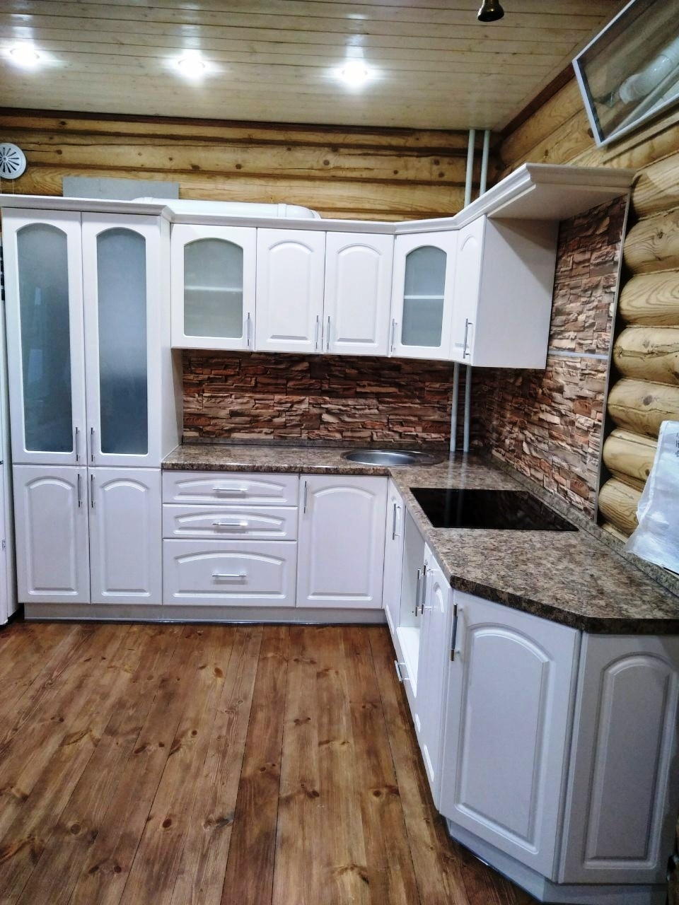 Белый кухонный гарнитур-Кухня МДФ в эмали «Модель 546»-фото1