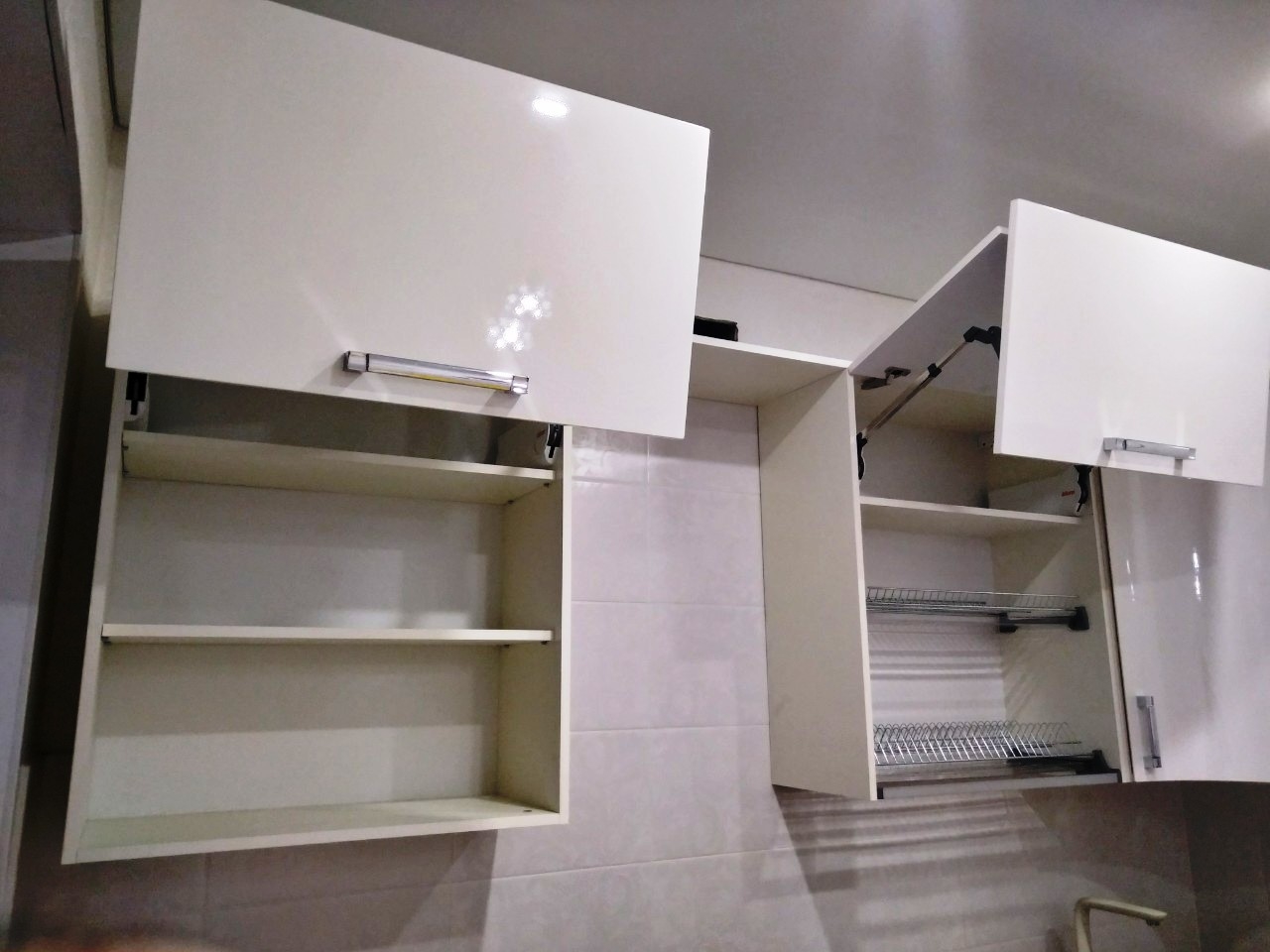 Белый кухонный гарнитур-Кухня МДФ в ПВХ «Модель 532»-фото7